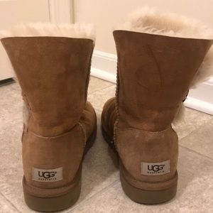UGG Bailey Button Boots Chestnut